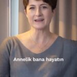 Canan Ergüder Instagram - Annelik yanında bir el kitabıyla gelmiyor 😊Hepimizin zorlandığı anlar var ve yalnız değiliz. 🙏🏻 Nowanda’nın pratikleriyle: Ebeveynliğin en stresli anlarını kolaylaştır Kaygını azalt Öfkeni yönet Çocuğunla ilişkini iyileştir Profilimizdeki link’e tıklayarak Nowanda uygulamasını ücretsiz indirip pratik yapmaya hemen başlayabilirsin 👍🏻 #nowanda #annelik #bilinçliebeveynlik #cananergüder #meditasyon #uykuhikayesi