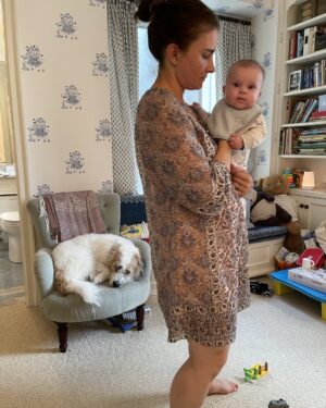 Candice Bergen Instagram - Mama Chloe with baby Alice. It’s a full house.