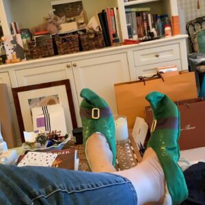 Candice Bergen Instagram - Elf in Repose before the big Christmas push...