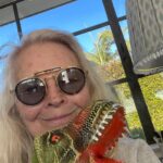 Candice Bergen Instagram - We’d like to wish you a wonderful New Year
