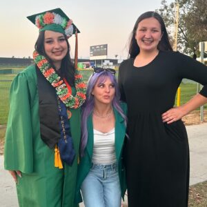 Candice LeRae Instagram - The ones who truly taught me to “enjoy it while you can. It goes by so fast.” 🧡💚🐻🥺 #nieces #aunt