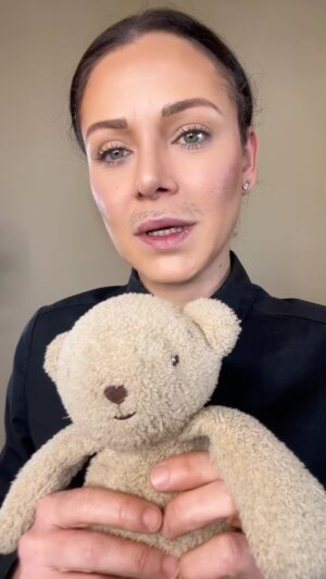 Candy Montesinos Instagram - POV: Después de un año de haberte dejado, tu exnovio quiere regresar contigo! #acting #actuación #actriz #actress #retodeactuación #actúaconcandy  #candymontesinos #actrizvenezolana #netflixenespañol  #actuaresnoactuar #toactisnottoact #pov #novioarrepentido