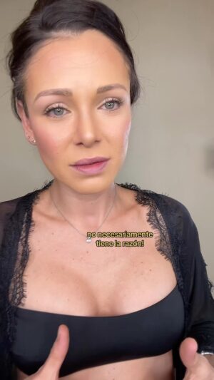 Candy Montesinos Instagram - POV: Lo raro es cuidarse! Que la mayoría coincida en una opinión, no significa que la tenga 🙌🏼 #acting #actuación #actriz #actress #retodeactuación #actúaconcandy #actrizvenezolana #netflixenespañol  #actuaresnoactuar #toactisnottoact