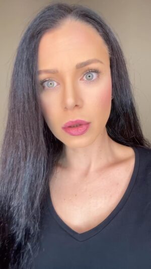 Candy Montesinos Instagram - POV: El agresor se hace la víctima, haciéndote cuestionar tu propia realidad!  #acting #actuación #actriz #actress #retodeactuación #actúaconcandy #actrizvenezolana #netflixenespañol  #actuaresnoactuar #toactisnottoact #noalmaltrato #noalmaltratopsicológico #bullying #noalbullying