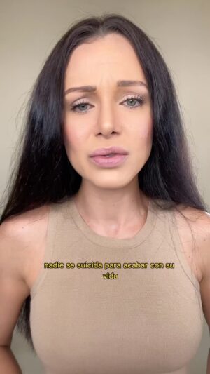 Candy Montesinos Instagram - SEPTIEMBRE 🟡 Es el mes mundial de la prevención del suicidio! #saludmental #bienestaremocional