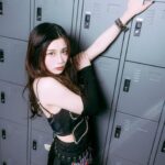 Candy Wong Ka Ching Instagram - 12/1/2024 2年了 希望我地有更多2年 希望每年都有大家陪我地過 希望…（第三個願望收起心🤍） 多謝每一個全方位back up Collar 嘅人 台前幕黎後AM梳化服🫶🏻 仲有COLLAR 繼續互相扶持🫂❤️ (感性到好害羞 閃！）