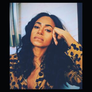 Cara Ricketts Instagram - 🤎 I am a BLACK WOMAN 🤎⁣⁣⁣⁣ carrying the torch from @lisaberrylive ⁣⁣⁣⁣
I build. I don’t tear down other BLACK WOMEN & MEN.. including my TRANS BROTHERS AND SISTERS!
⁣⁣⁣⁣
We have felt the pain of being torn down, and I have and will continue to be deliberate about building others, ESPECIALLY FELLOW BLACK QUEENS! ⁣ ⁣⁣⁣⁣
All too often, we black women and men find it easier to criticize each other instead of building each other up. With all the negativity going around, let's do something positive!!! ⁣⁣✨⁣⁣
⁣⁣⁣⁣
✊🏾 Upload 1 picture of your BEAUTIFUL BLACK SELF... ONLY YOU. Then tag as many SISTAHS to do the same. 🖤 Let's build each other up. Feel free to COPY AND PAST! ⁣⁣⁣⁣
⁣⁣⁣⁣
Tag as many BLACK QUEENS, Let's go! ⁣⁣⁣⁣
⁣⁣
#picturechallenge #blacklivesmatter #blacktranslivesmatter #unityiskey #solidarity #blackgirlmagic #cleopatralegacy #daughterofisis #kemet #sphinx #hatshepsut #whyyoustillreadingmyhashtags #dosomething ;)