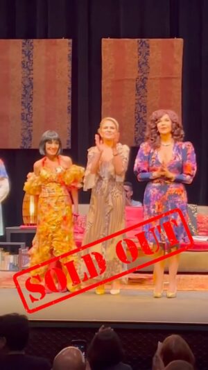 Caridad Canelón Instagram - ¡Amigos y amigas! 🌟 Hoy queremos compartir con ustedes toda la emoción y felicidad que nos embarga después del increíble éxito de nuestra función de “Esperando al Italiano” ayer. ¡Fue simplemente INCREÍBLE! 😱💃

Queremos expresar nuestro agradecimiento de corazón a cada una de las personas que asistieron a nuestra sala y se sumergieron en esta maravillosa historia creada por la gran  escritora Mariela Romero @marielaromero9118 ✨✨✨

¡Gracias por ser parte de esta experiencia mágica! 🙏❤️

También queremos hacer una mención especial a nuestro increíble equipo de @produccioneshildaabrahamz encabezado por @danielagrate en la producción ejecutiva y en la dirección @tulliocavalli ✨✨✨ ¡Han trabajado incansablemente para lograr este lleno total y no podríamos estar más orgullosos de su dedicación y esfuerzo! 💪💫

Fue una noche llena de risas, emociones y momentos inolvidables. Cada aplauso y ovación nos recordó por qué amamos el teatro y por qué nos entregamos por completo en cada función. ¡Ustedes, nuestro maravilloso público, nos han llenado de energía y nos han inspirado a seguir creando arte! 🎭✨

Así que, desde lo más profundo de nuestros corazones, ¡GRACIAS! Gracias por creer en nosotros, por apoyarnos y por hacer que cada función sea especial. Sin ustedes, nada de esto sería posible. ❤️

Y para aquellos que no pudieron asistir ayer, ¡no se preocupen! Queda la función de HOY  para que se unan a esta experiencia única. ¡No se pierdan la oportunidad de ser parte de “Esperando al Italiano” y vivir una noche mágica llena de sorpresas y diversión! 🌙💫

#EsperandoAlItaliano #Teatro #Arte #Agradecimiento #EquipoIncreíble