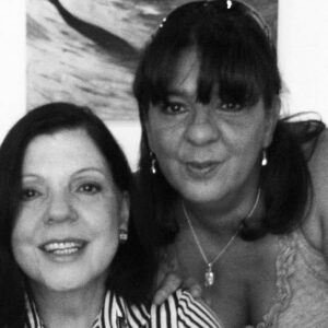 Caridad Canelón Instagram - Ayudemos a Maria Eugenia Sanojs Prieto, hija de nuestra amada Rosario Prieto. @rosarioprietop
Gracias
 Reposted from @rosarioprietop Ella es mi hija mayor María Eugenia, hoy se encuentra delicada de salud, y realmente necesito de ustedes con sus oraciones.

Necesita ser operada y necesitamos todo el aporte posible de ustedes, en mi bio dejo un link para que me ayuden a compartirlo y el que pueda donar algo, estaré siempre agradecida. 

Mil bendiciones para todos. 

https://www.gofundme.com/f/ayudemos-a-maria-eugenia-la-hija-de-rosario-prieto?utm_medium=copy_link&utm_source=customer&utm_campaign=p_na share-sheet&rcid=e3811f2e5b594befafd730de20967a7e
