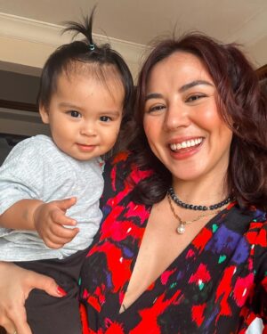 Carla Dunareanu Instagram - Nothing better than coming home to this face after work ❤️❤️❤️❤️❤️