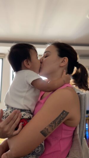 Carla Dunareanu Instagram - My heart explodes every time he pulls me in for a kiss ❤️