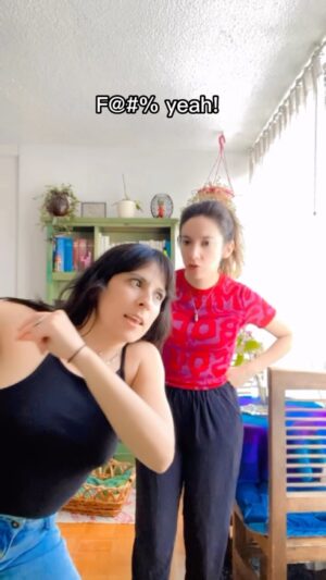 Carla Yépez Caicedo Instagram - 👯‍♀️