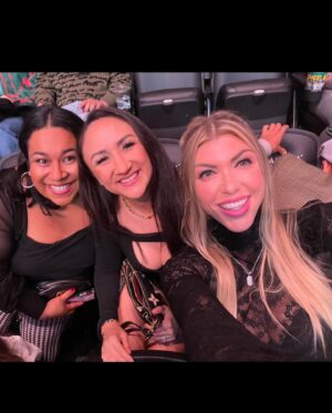 Carla Esparza Instagram - #UFC298 👊🏽 💥 🎉
