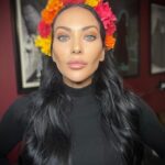 Carla Harvey Instagram - @a1313w made me a flower crown for Day of the Dead and now i'm the Queen of Autumn and you can't tell me any different 💁🏽‍♀️🦇