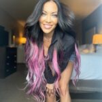 Carla Harvey Instagram - Gonna slay Syracuse today...but first a selfie 💓My hair is getting pinker by the day out in the sun. Im not mad at it 💓😛🌸