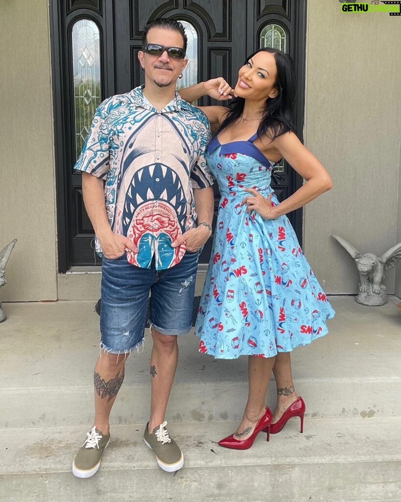 Carla Harvey Instagram - Here's to swimming with bow-legged women 🦈🦈We are home sweet home for this Jawsome Fourth of July 🌞I hope you are all celebrating with friends and stuffing your faces. Thank you for my Perfect holiday dress @startrescueresale (where you can shop and save animals at the same time) #jawseverything