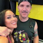 Carla Harvey Instagram - Our tour had a day off yesterday so i had the chance to fly to Dallas and see @charbenante play drums in front of a small crowd of 80K ❤️@panteraofficial and @metallica crushed it! I didn't take many pics or videos, i wanted to enjoy the moment but look at all those people! Happy for you my love❤️#pantera #metallica #whosaysmetalisdead