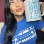 Carla Harvey Instagram - May your day be full of coffee ☕️Happy Monday