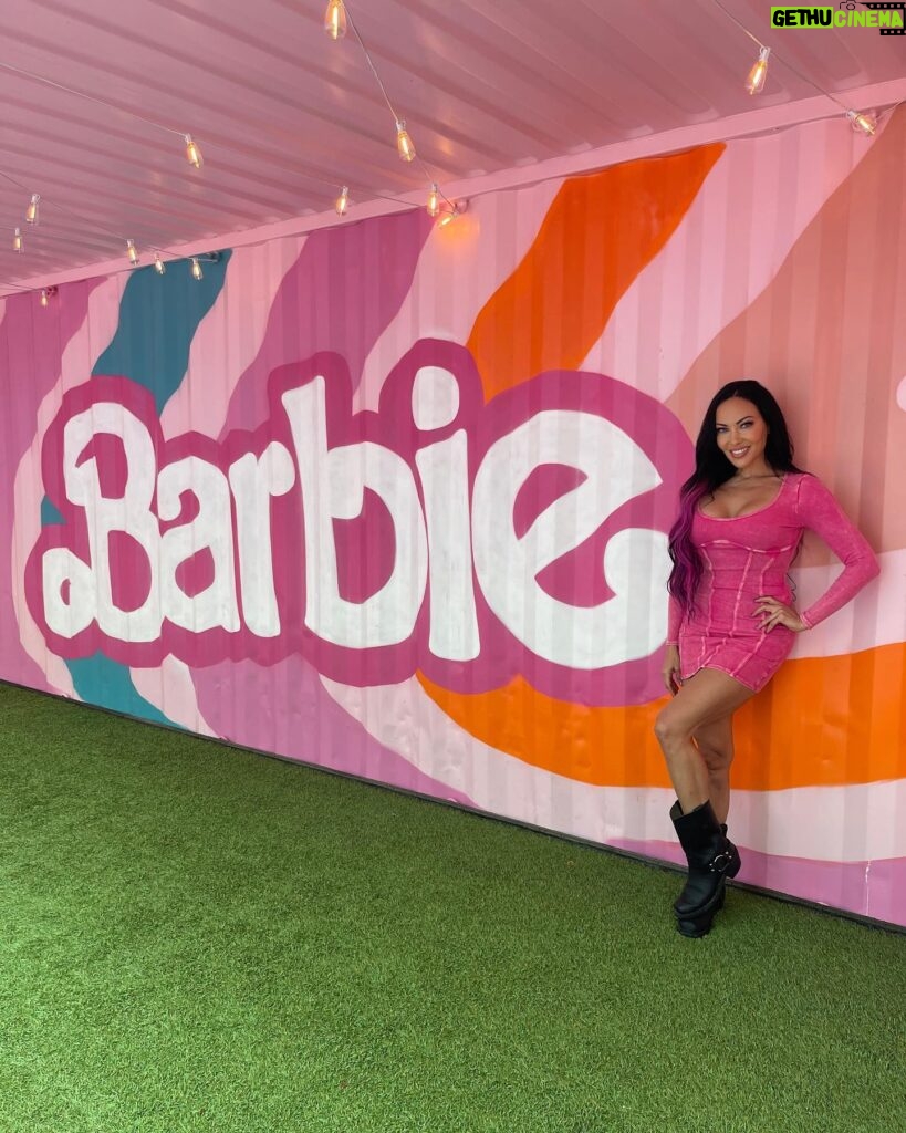 Carla Harvey Instagram - Swipe for @barbiecafeofficial fun 🤩Everyone on staff calls you Barbie as you sip Barbie themed drinks 🤣There's even Barbie roller skating (closed yesterday because of the storm😤) and plenty of photo ops. It was fun to see so many little girls and women living for the nostalgia. Special edition Barbies were up for grabs too! Thanks for the great day @vibeswithpatty @lopezkrystal @tmlopez31 #barbie #malibubarbie