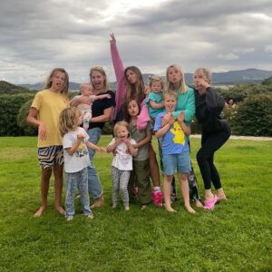 Carley Stenson Instagram - This was so special x love you all so much x our babies playing  and we’ve known eachother from babies ❤️❤️❤️❤️