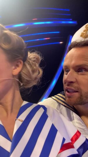 Carley Stenson Instagram - Backstage and absolutely bonkers @dancingonice