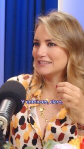 Carlota Corredera Instagram - Alba Carrillo hace un ejercicio de autocrítica, sobre unas palabras que utilizó hace años, y confiesa haberse hecho íntima de la “amante” de su último novio: “Para ella, la amante era yo. Ni la mujer ni la amante son el problema, el responsable es el que promete unas cosas a una y otras a otra y, al final, hace daño a las dos” #Superlativas #SuperlativasPodcast #Parejas
