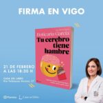 Carlota Corredera Instagram - El destino ha querido que @boticariagarcia llegue justo hoy a VIGO con su libro “El cerebro tiene hambre” 📕🧠👩🏻‍⚕️ La tenéis a las 18.30 en @casadellibro y a las 20 en el club @farodevigo 💜 ¡A darle mucho cariño!#firma #presentación #boticariagarcía