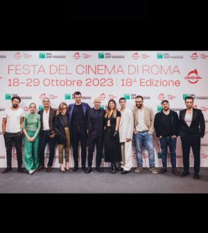 Carlotta Antonelli Instagram - Oggi abbiamo presentato Suburræterna al @romacinemafest ❤️

Ringrazio tutta la super squadra @cattleya_produzione 
@cirodemilio 
@alessandrotonda 
@ezioabbate 
@fabrizio.bettelli 
@buizzacamilla 
@julesforgione 

Un grazie speciale a @netflixit 
@castiglionilaria ✨

E poi agli  amici,quelli veri,belli e cattivissimi @giacomo.ferrara @fedesabatini @marlon.joubert @alioshamassine @yayapuntoebasta @__giorgiaspinelli_ @morris_sarra @filippo.nigro @gabriele.distadio @federigoceci ❤️‍🔥 Love you my favourite squad 

E tutto il mio cuore al mio super team @toplayagency i miei amori @upgradeartist la mia @valentinailardi @alexsinato , alle mie meravigliose @nikipinna @fulviatellone e soprattutto alla magia di @dior ✨

Are you ready ?
