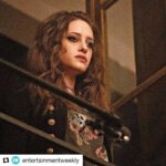 Carly Chaikin Instagram - Taking over @entertainmentweekly snapchat for the finale! Tonight 10pm (eastern) ・・・ Calling all #MrRobot fans: @Carlychaikin is taking over our Snapchat to live-Snap the season 2 finale of @Whoismrrobot! 🙌🏼 Be sure to follow us at 👻 'EWSnaps' so you don't miss a single moment! 📷: Peter Kramer/USA Network