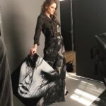 Carly Chaikin Instagram - With one of my paintings! --> see more @carlychaikinart @wanyizee with @repostapp ・・・ Another #BTS w/ the star of #MrRobot, Carly Chaikin and her fab painting. Go check out @carlychaikinart 🎨 for more of her work! Photographer: @christianhogstedt Stylist: @brittanykozerski
