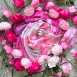 Carly Simon Instagram - In the words of Eddie Izzard, “BUNCH’A FLOWERS!” 💛🌼Silken Scarves make lovely Valentine’s Day gifts… just saying. 💖🌸 Limited Edition Peony Scarves on my website.