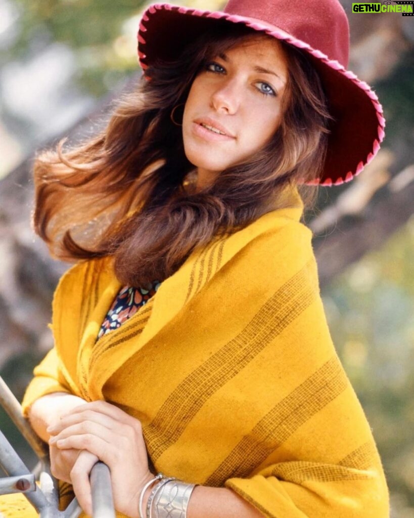 Carly Simon Instagram - Can you relate to this lyric? “Often I wish that I never, never, never knew some of those secrets of yours” Photographed by Ed Caraeff #london #70s