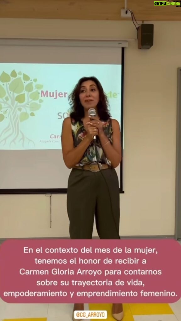 Carmen Gloria Arroyo Instagram - Inicio de clases en @fundacion_soymas Es un honor estar nuevamente reunidas con mujeres que inician un nuevo camino para lograr ser libres y apoyar a sus hijos, juntas todas podemos 🙏💜