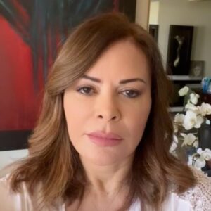 Carmen Lebbos Instagram - ما بتقدرو غير عالوطن... تصبحون على وطن 💔
#تلفزيون_لبنان #لا_دولة