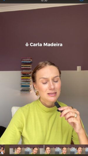 Carol Garcia Instagram - Cadê os leitores de Carla? 
Poxa Carla…. @eucarlamadeira 

#escritacriativa #escrita #carlamadeira #tudoério #vespera #anaturezadamordida #booklover #bookstagram #literaturabrasileira #livrosbrasileiros #escritorasbrasileiras #psicologia #poesia #lerpoesia