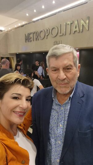 Carolina Papaleo Instagram - Noches para el alma, gracias a @salvajada.teatro
Imperdible por todo actuación, dirección, estética, temática, obra teatral, y así podría seguir.
Que lástima aquellos que no entienden la cultura , esos sí que no la ven

#teatro 
#salvajada 
#cultura 
#noche 
#callecorrientes
