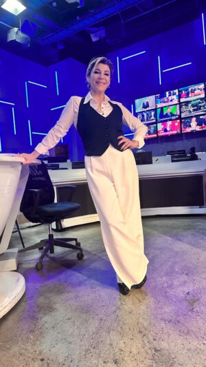 Carolina Papaleo Instagram - Anoche estuve como invitada en @minutouno por @c5n charlando con @gatosylvestre sobre

APOROFOBIA: “Rechazo al pobre”

“En una sociedad del dar y recibir se margina y se estigmatiza a aquellos que no tenemos recursos para dar a cambio”.

Les dejo el fragmento de mi entrevista para que lo puedan ver y podamos debatir sobre el tema…

¿Qué piensan ustedes? Los leo 🤓

Outfit de @corazon.partido.q 

#television #aporofobia #debate #aprendizaje