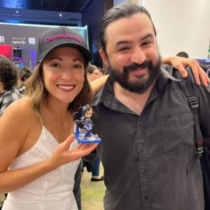 Carolina Ravassa Instagram - Always love celebrating cosplayers! Especially #overwatch and #valorant ones! First in person #raze I meet! And my mini sombra!!!🤩
Pura vida @connecturday_ca
