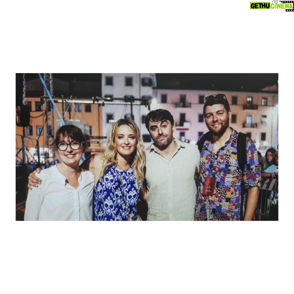 Carolina Crescentini Instagram - Grazie Effetto Venezia. Grazie Livorno. Grazie @maliparmiofficial #livorno #effettovenezia #me #shh Ps: @mottasonoio siamo diventati due Simpson.