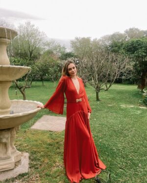 Carolina Domenech Instagram - Una que no llora en los casorios…… el último video 🤣😭

Los amo @paulosanchezlima y @ffloralvarez fue hermoso 💍