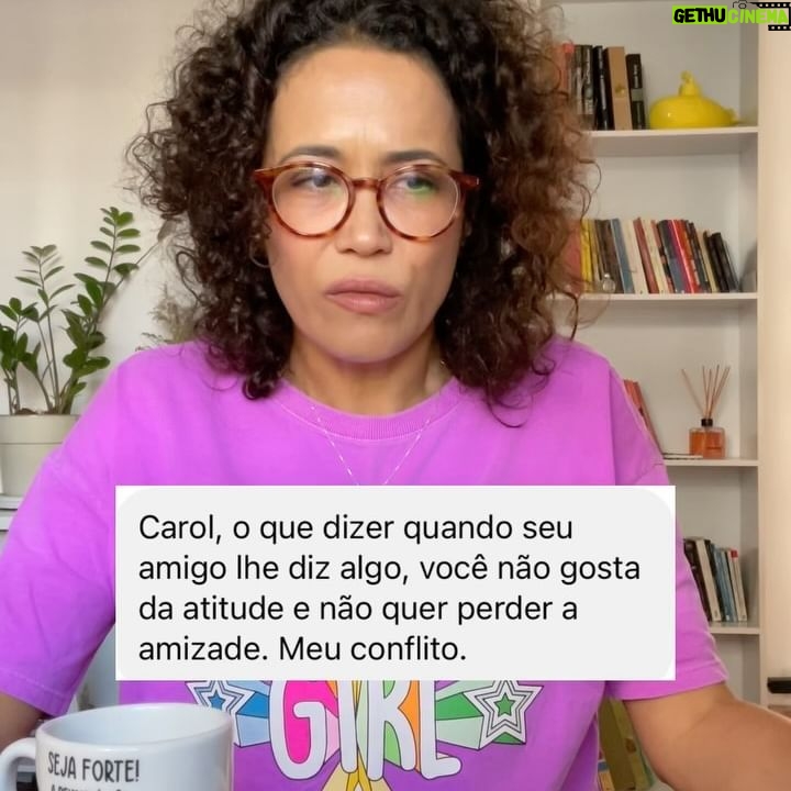 Carolina Loback Instagram - Bom dia, fazendinhers! Pérolas de sábado pra deixar a vida o quê? Lúdica! Bom finde!!! #café #humor #sábado