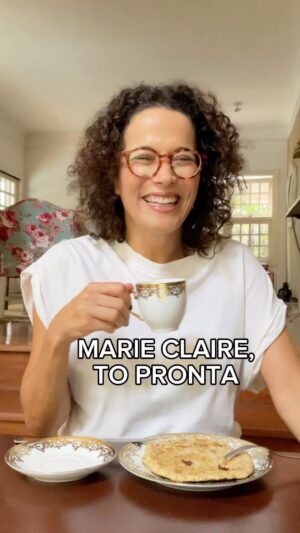 Carolina Loback Instagram - Bom dia! @carlinhosaraujosil eu não queria te trair, mas confesso que caí em excelentes mãos e agora a gente vai precisar lidar com esse triângulo amoroso aí. @lauriennunes você não é cabeleireira, você é uma fada! Amei o resultado!