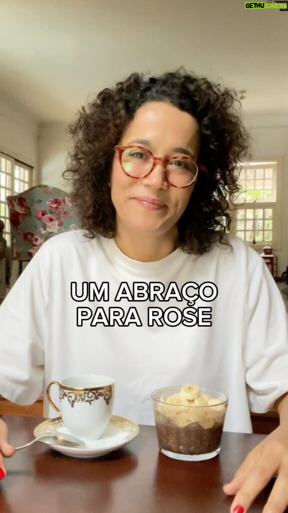 Carolina Loback Instagram - Bom dia! Vamos mandar um rio de amor pra Rose?