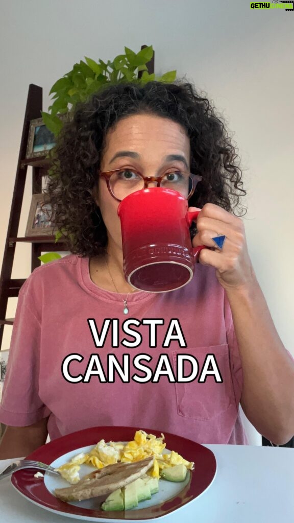 Carolina Loback Instagram - Bom dia! Quem é você na fila da leitura das letras miúdas?