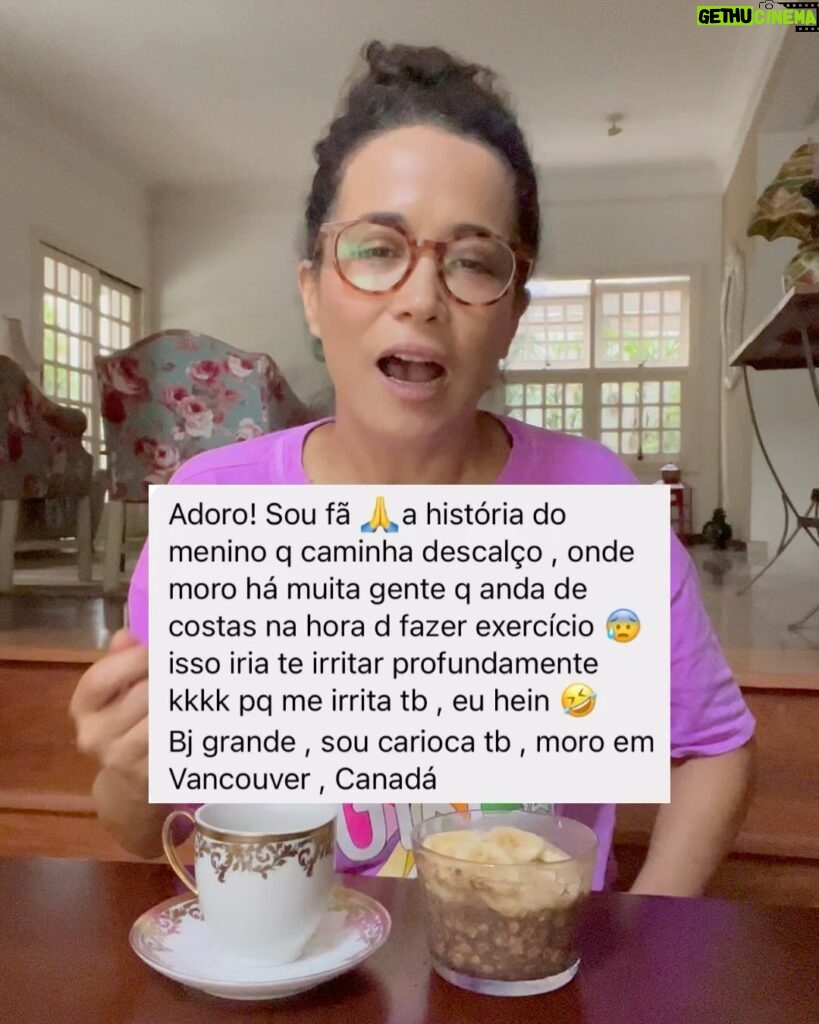 Carolina Loback Instagram - Bom dia, sábado!!! ☕️ compartilhando um pouquinho do que chega pra mim durante a semana 🫶🏽