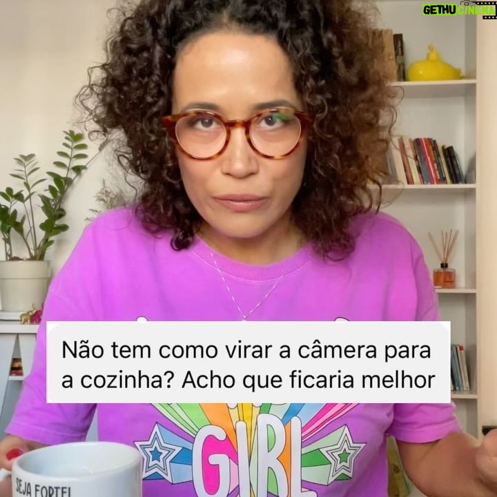 Carolina Loback Instagram - Bom dia, fazendinhers! Pérolas de sábado pra deixar a vida o quê? Lúdica! Bom finde!!! #café #humor #sábado