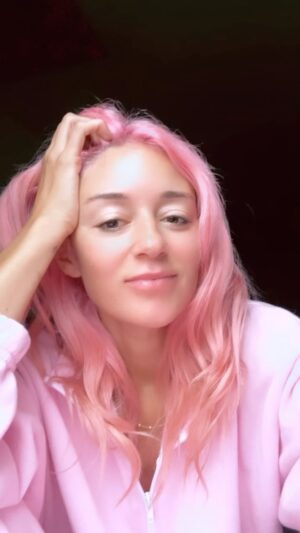 Caroline D'Amore Instagram - Sending so much love today as 4 families are reunited with their loved ones after being saved from being held hostage in Rafa for over eight months. We all saw Noa being taken and to see her reunited with her father was truly a miracle. Sending love into the universe that many more miracles are to come. 🩵🩷