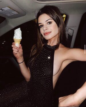 Caroline Day Instagram - 🍨