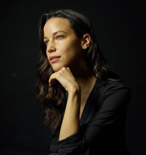 Caroline Ford Instagram - Heres a shot from my recent photoshoot with @larryrostant. Day dreaming as always ✨ #portrait
