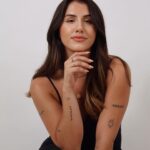 Caroline Ambrosini Instagram - Trouvez-moi une description pour cette photo, je prends la plus originale 🎬 #explorer #tattoo #photography #portrait